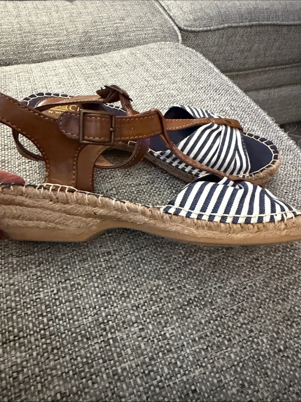 NEW Cliffs by White Mountain Nautical Navy/White T-Strap Espadrille Sandal 10